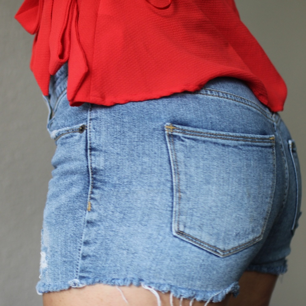 Universal Thread Jean Shorts - Picture 5 of 6